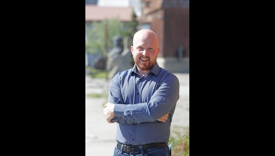 CANDIDATE— Jonathan Kreiss-Tomkins whistle-stopped on the campaign trail in Nome last week Photo by Diana Haecker